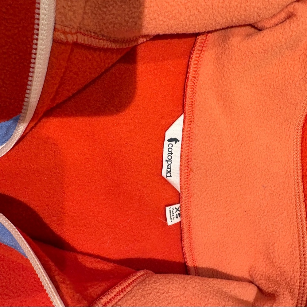 Women’s XS Cotopaxi half zip fleece - Picture 4 of 4